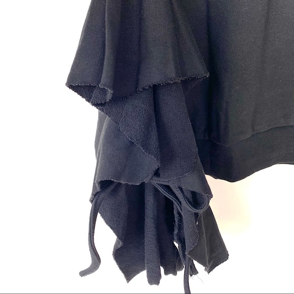 NEW J.O.A Los Angeles Cascading Sleeve Ruffle Tie Top Pullover Black Size Medium - Picture 4 of 6